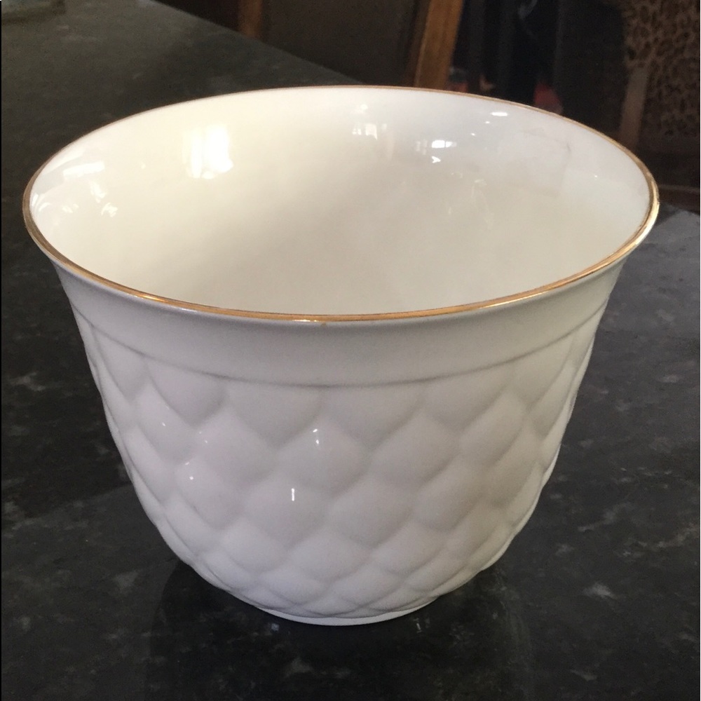 VTG Charmaine Elizabethan Fine China Bowl